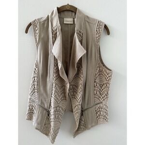 Women's Lightweight Tan Vest With Crochet Panels By Chicos Size 1